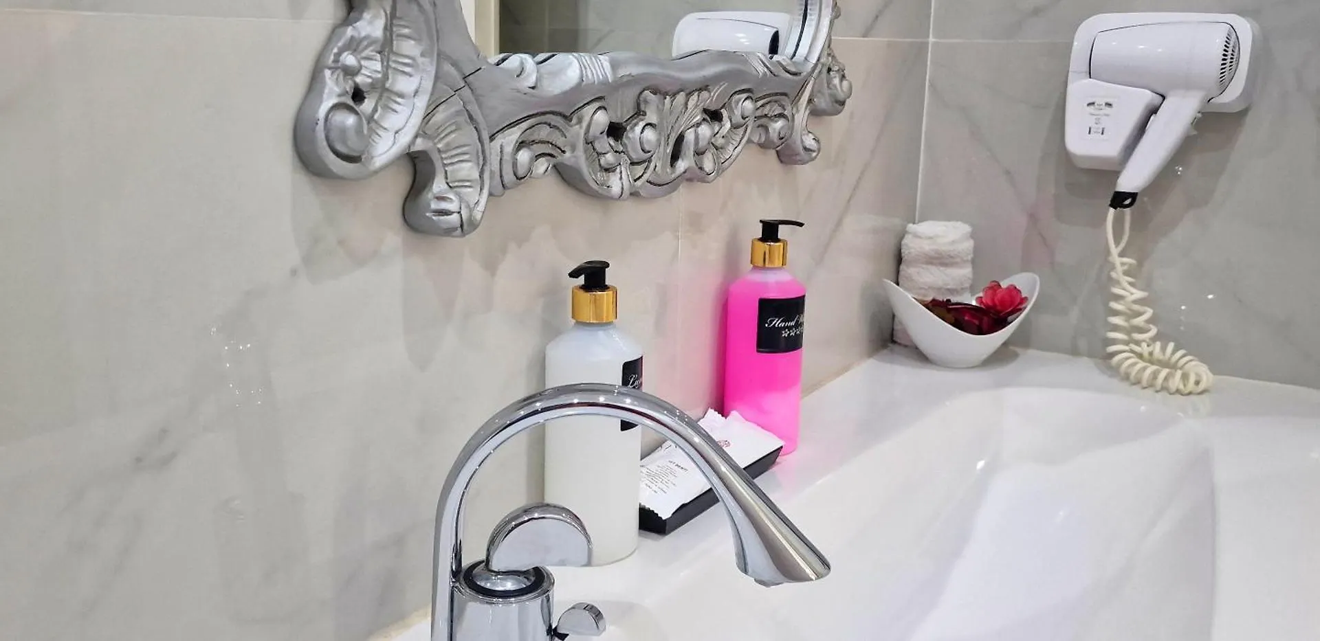 Sliema Central Iprime Suites Bed & Breakfast